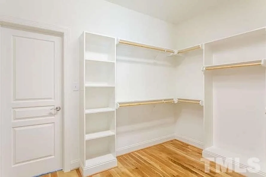 15-2051 HOUSE PLAN - 4-Bed, 5-Bath, 3,014 SF Traditional Craftsman House Plan 27 Versatile house Plan with 3 Floors