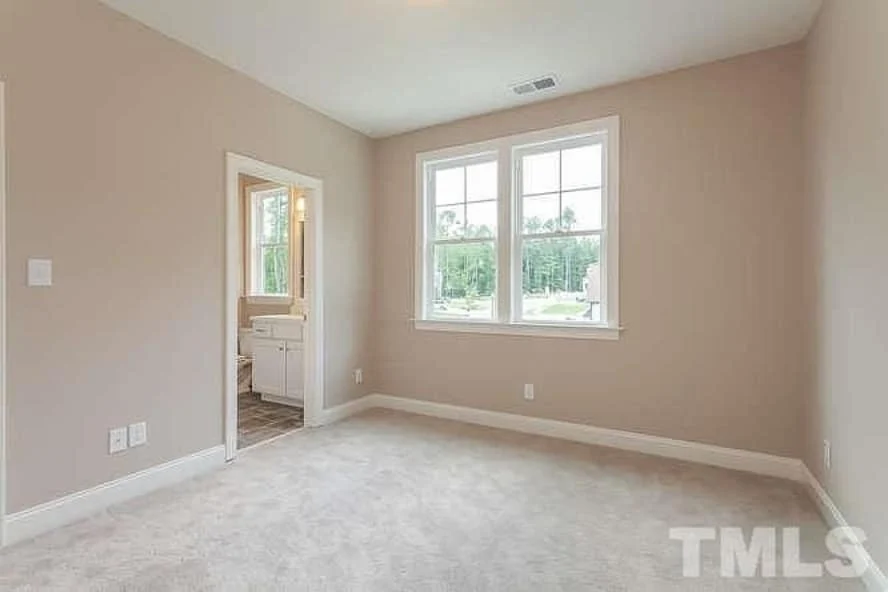 15-2051 HOUSE PLAN - 4-Bed, 5-Bath, 3,014 SF Traditional Craftsman House Plan 11 Versatile house Plan with 3 Floors