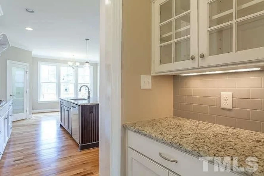 15-2051 HOUSE PLAN - 4-Bed, 5-Bath, 3,014 SF Traditional Craftsman House Plan 7 Versatile house Plan with 3 Floors