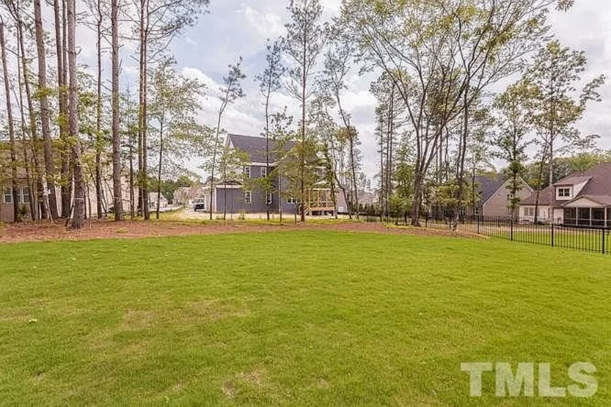 15-2051 HOUSE PLAN - 4-Bed, 5-Bath, 3,014 SF Traditional Craftsman House Plan 5 Versatile house Plan with 3 Floors