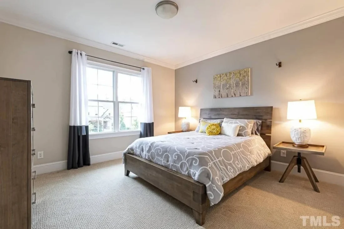 Spacious house Plan with 5 Beds, 4.5 Baths, and Modern Blueprint