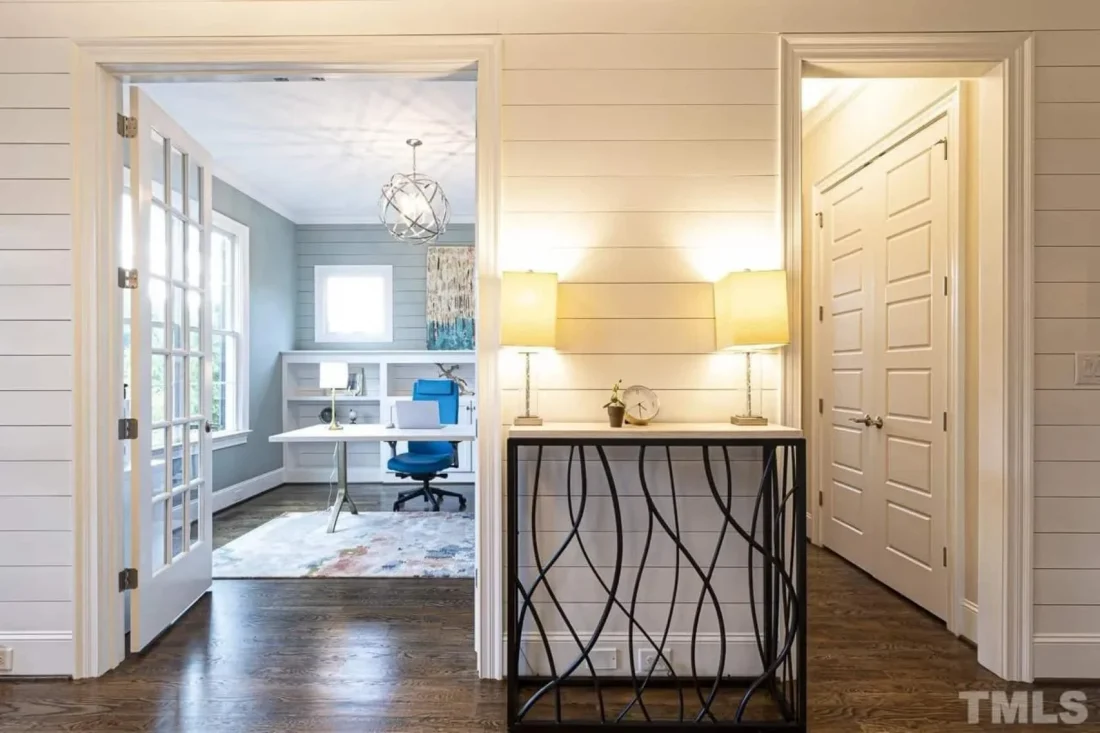 Spacious house Plan with 5 Beds, 4.5 Baths, and Modern Blueprint