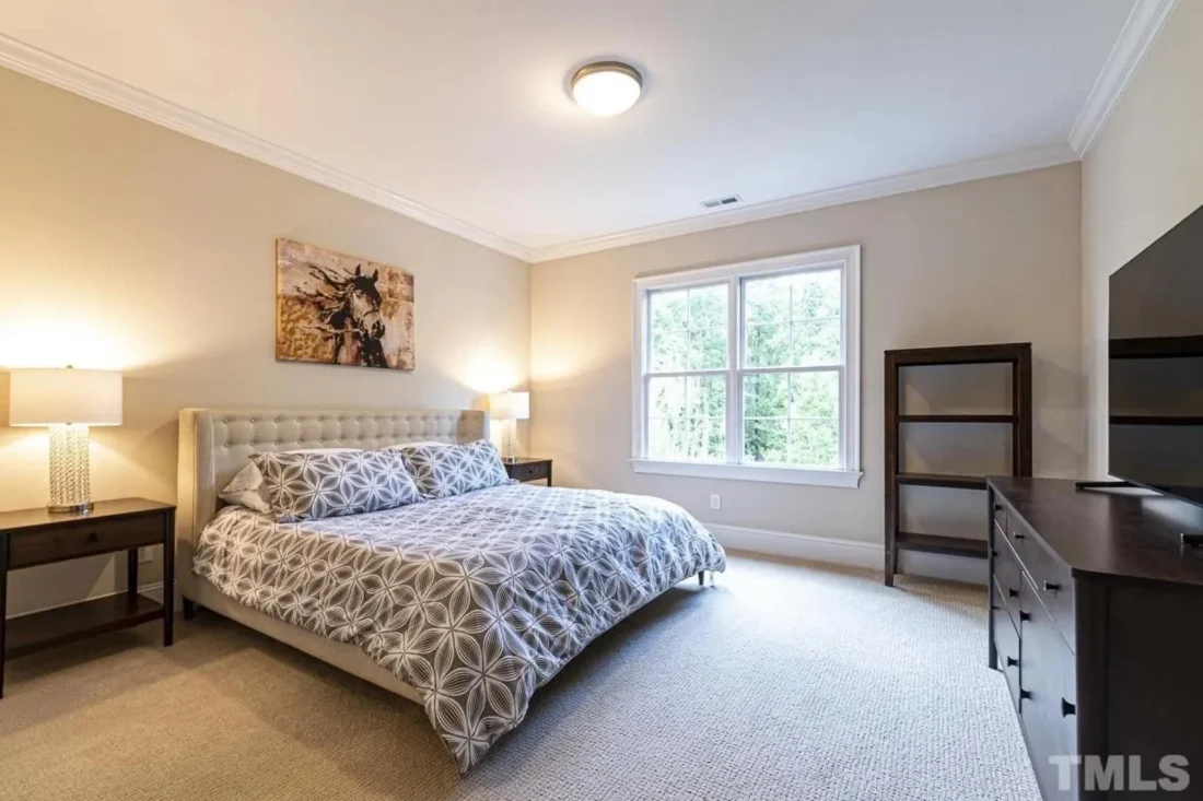 Spacious house Plan with 5 Beds, 4.5 Baths, and Modern Blueprint