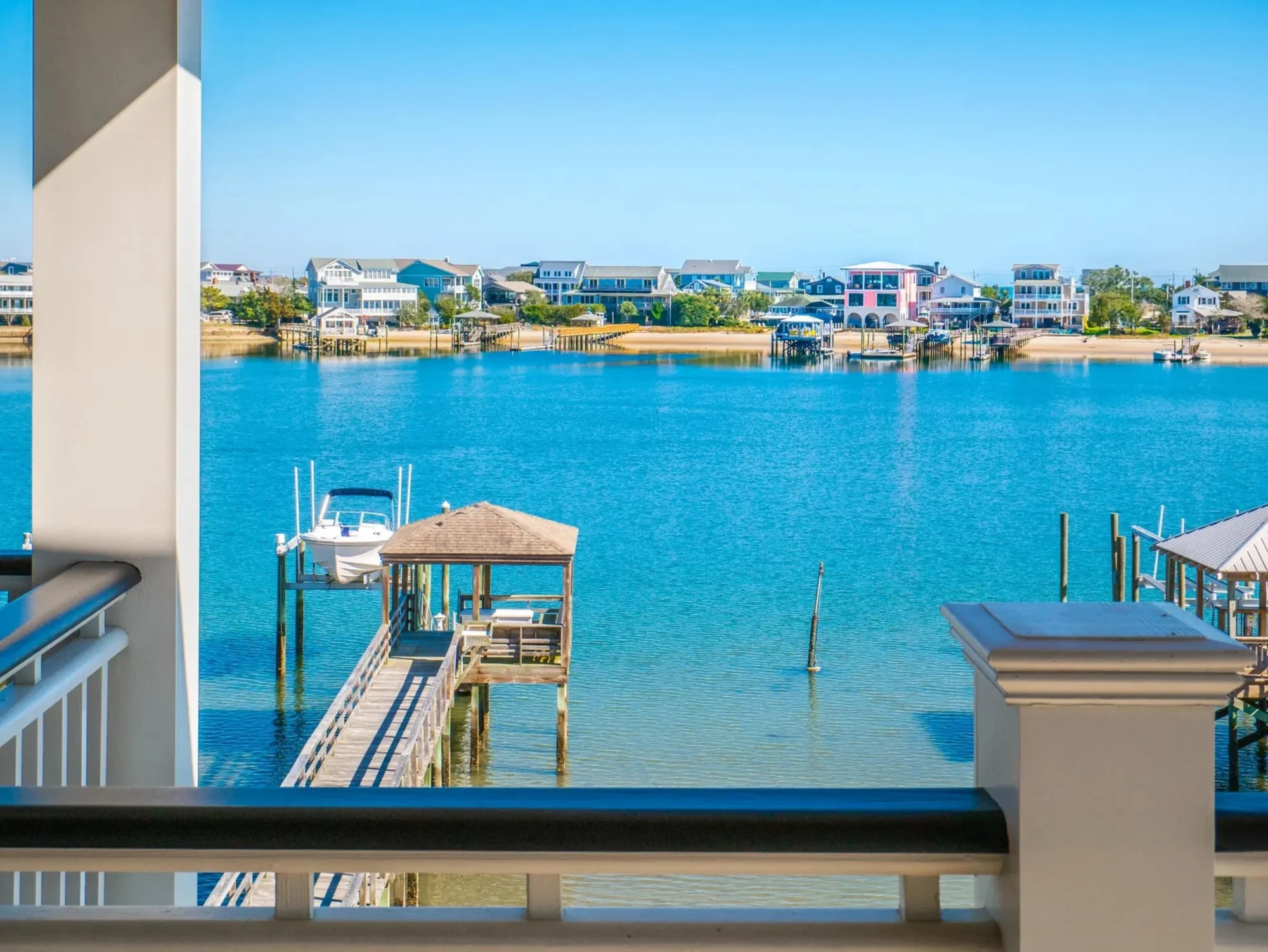 Modern Coastal house Plan with Spacious Design and Blueprint