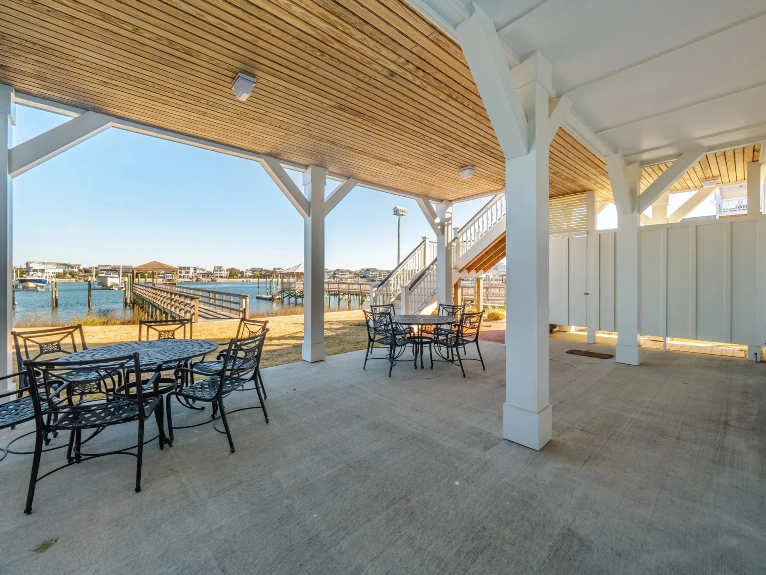 Modern Coastal house Plan with Spacious Design and Blueprint