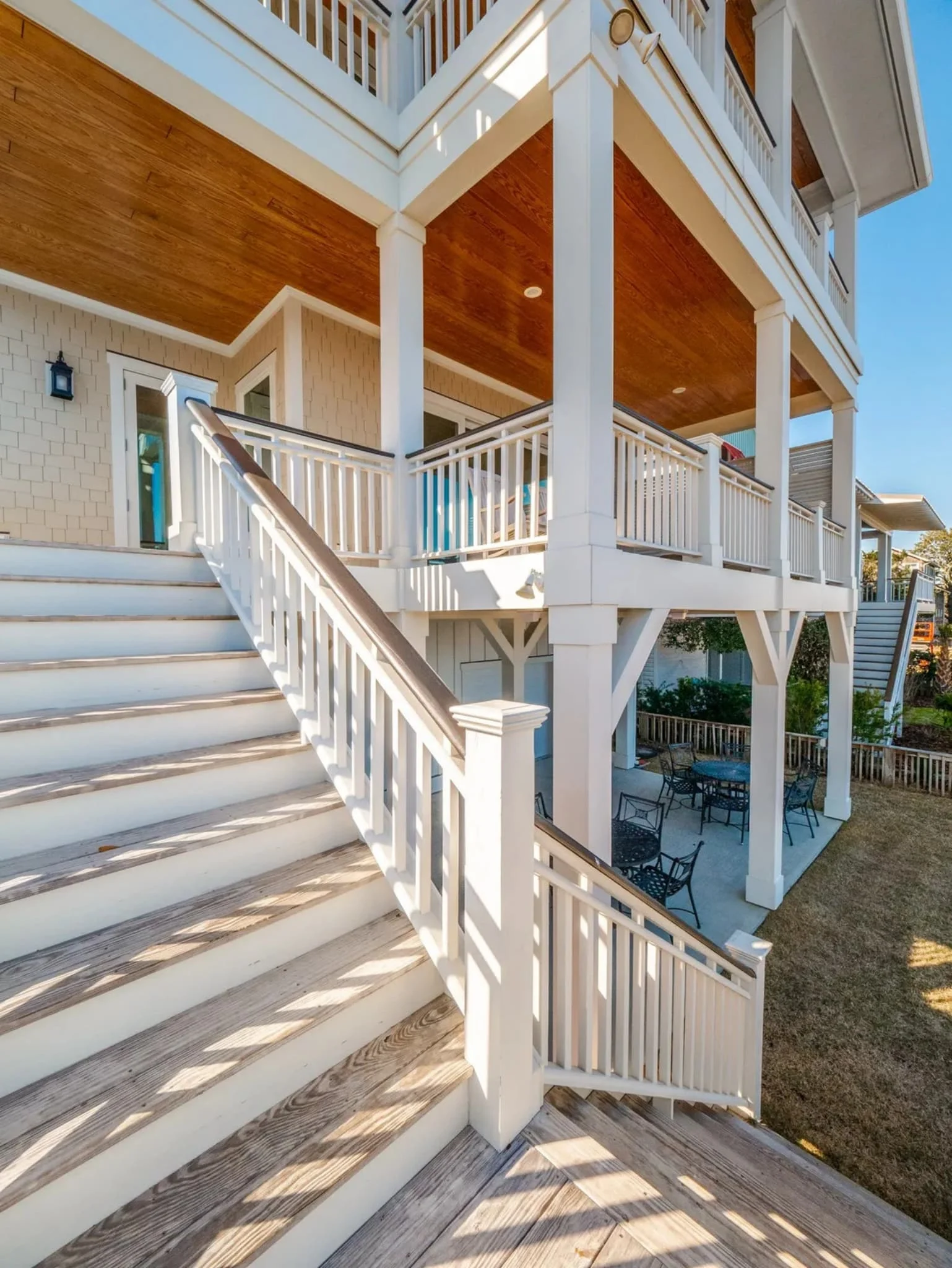 Modern Coastal house Plan with Spacious Design and Blueprint