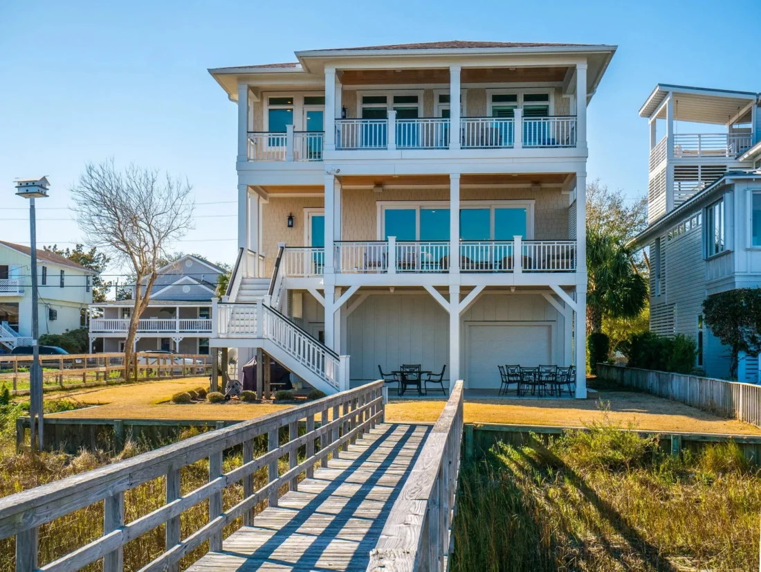 Modern Coastal house Plan with Spacious Design and Blueprint