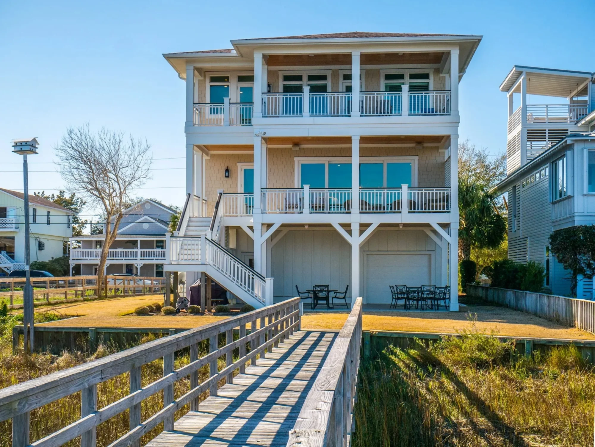 Modern Coastal house Plan with Spacious Design and Blueprint