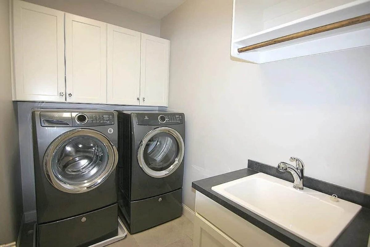 Spacious 5-Bedroom house Plan with Stunning Floor Designs