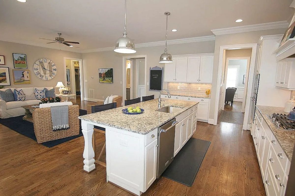 Spacious 5-Bedroom house Plan with Stunning Floor Designs