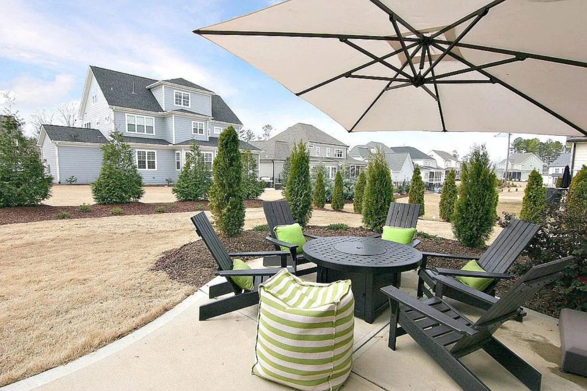 Spacious 5-Bedroom house Plan with Stunning Floor Designs