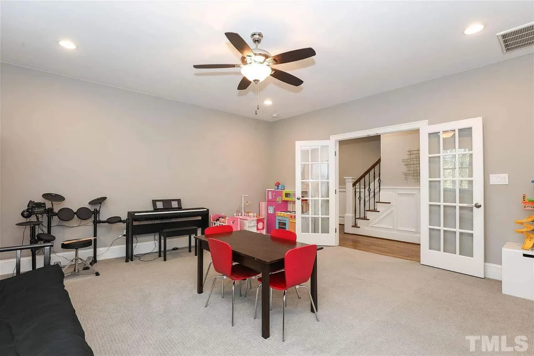 Spacious house Plan with Detailed CAD Floor Plan