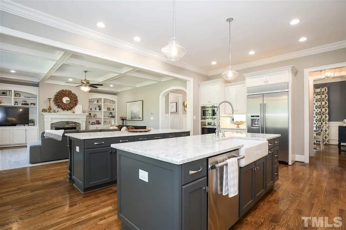 Spacious house Plan with Detailed CAD Floor Plan