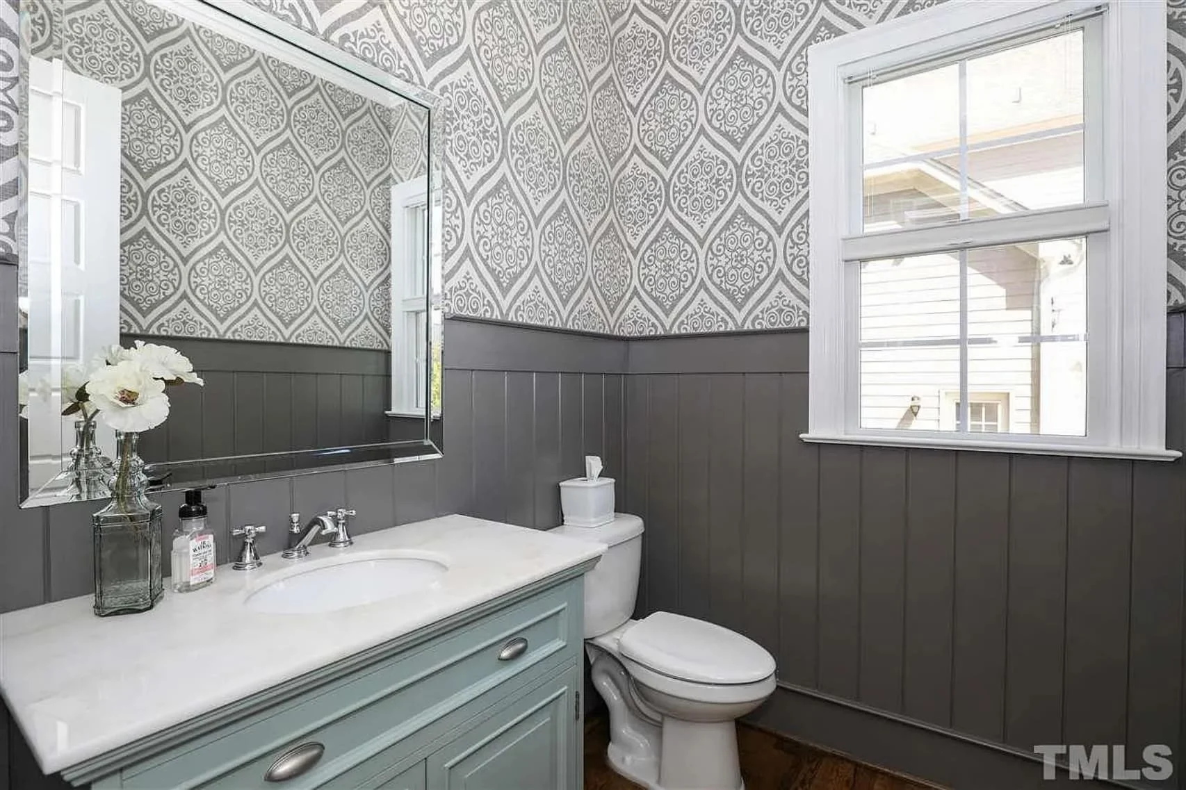 Spacious house Plan with Detailed CAD Floor Plan