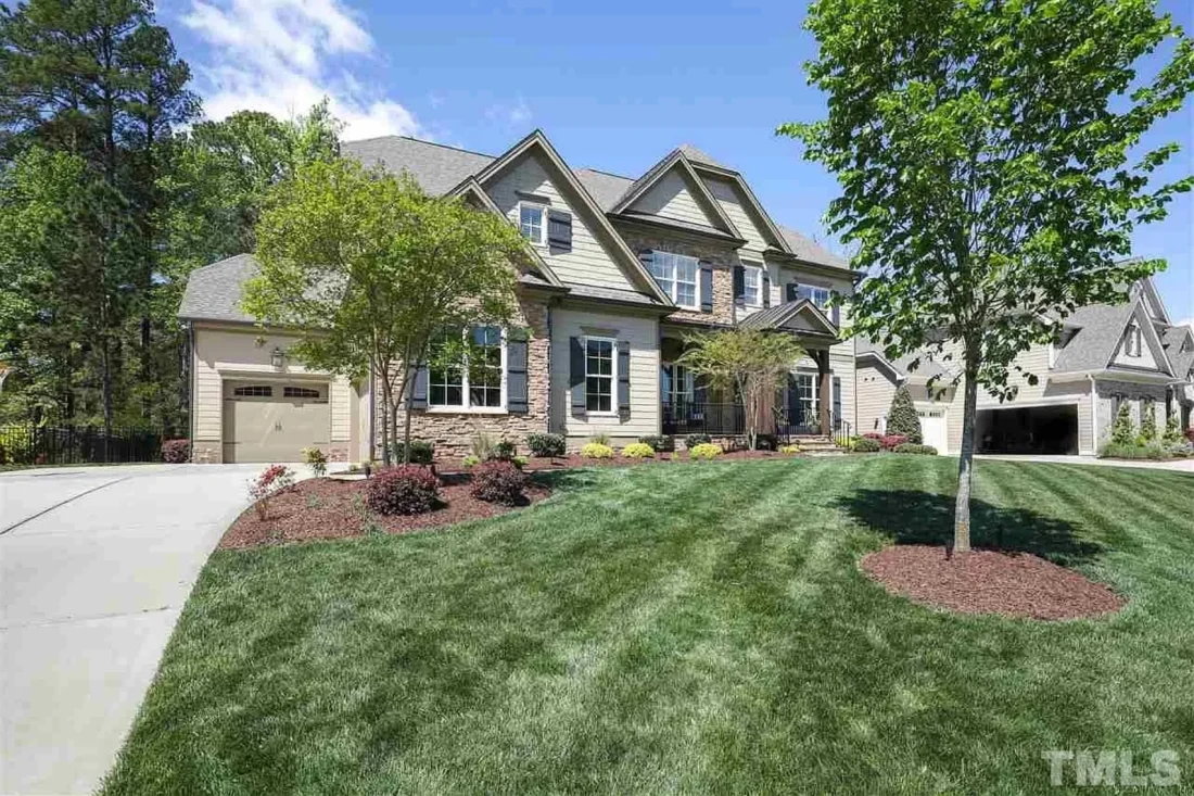 Spacious house Plan with Detailed CAD Floor Plan