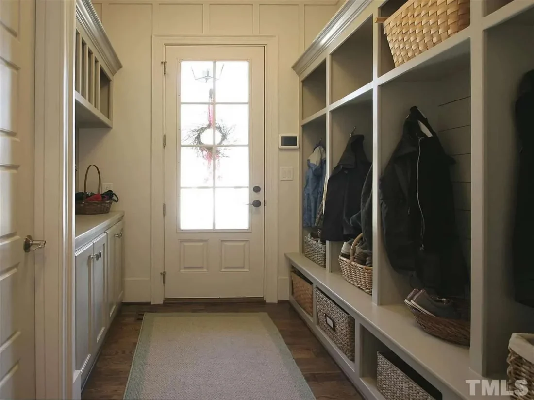 Beautiful 5-Bedroom house Plan with CAD Floor Plans & Designs