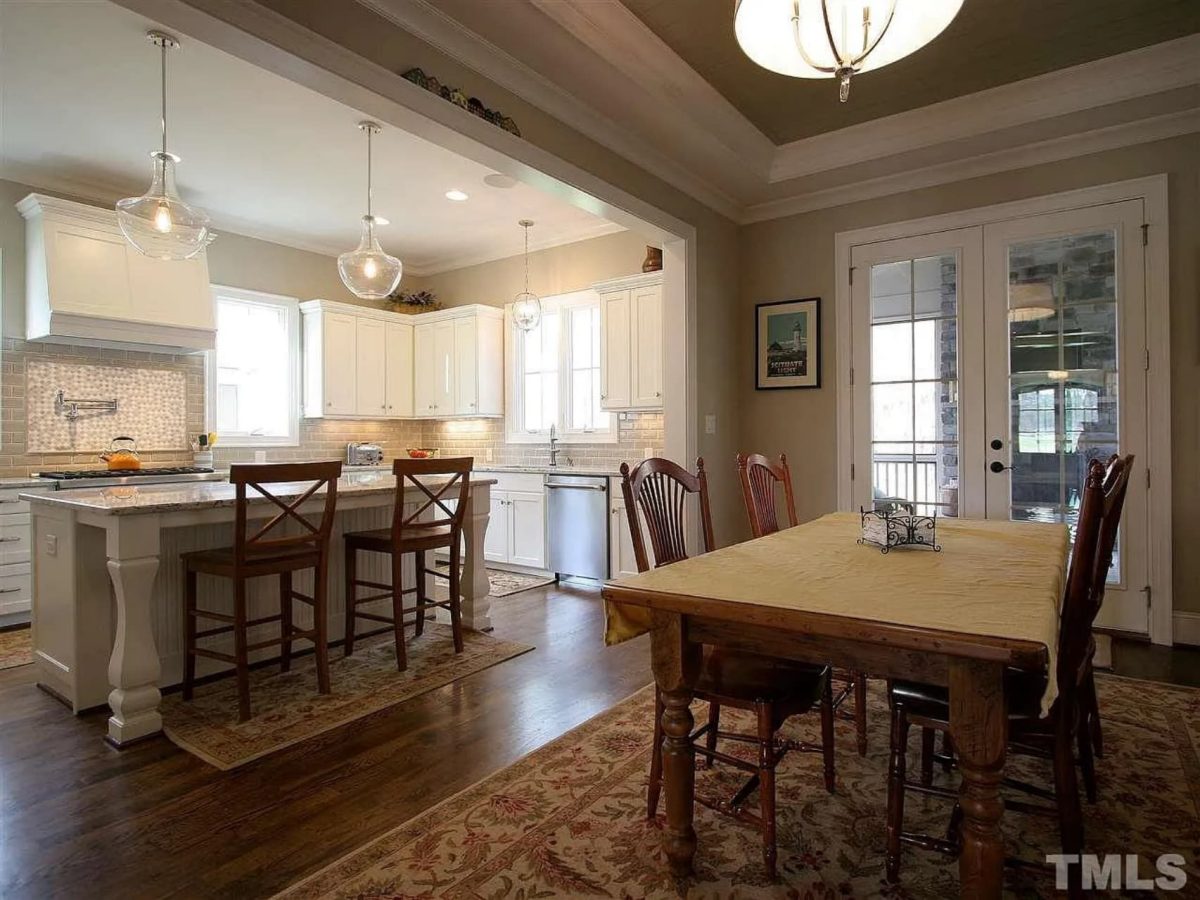 Beautiful 5-Bedroom house Plan with CAD Floor Plans & Designs