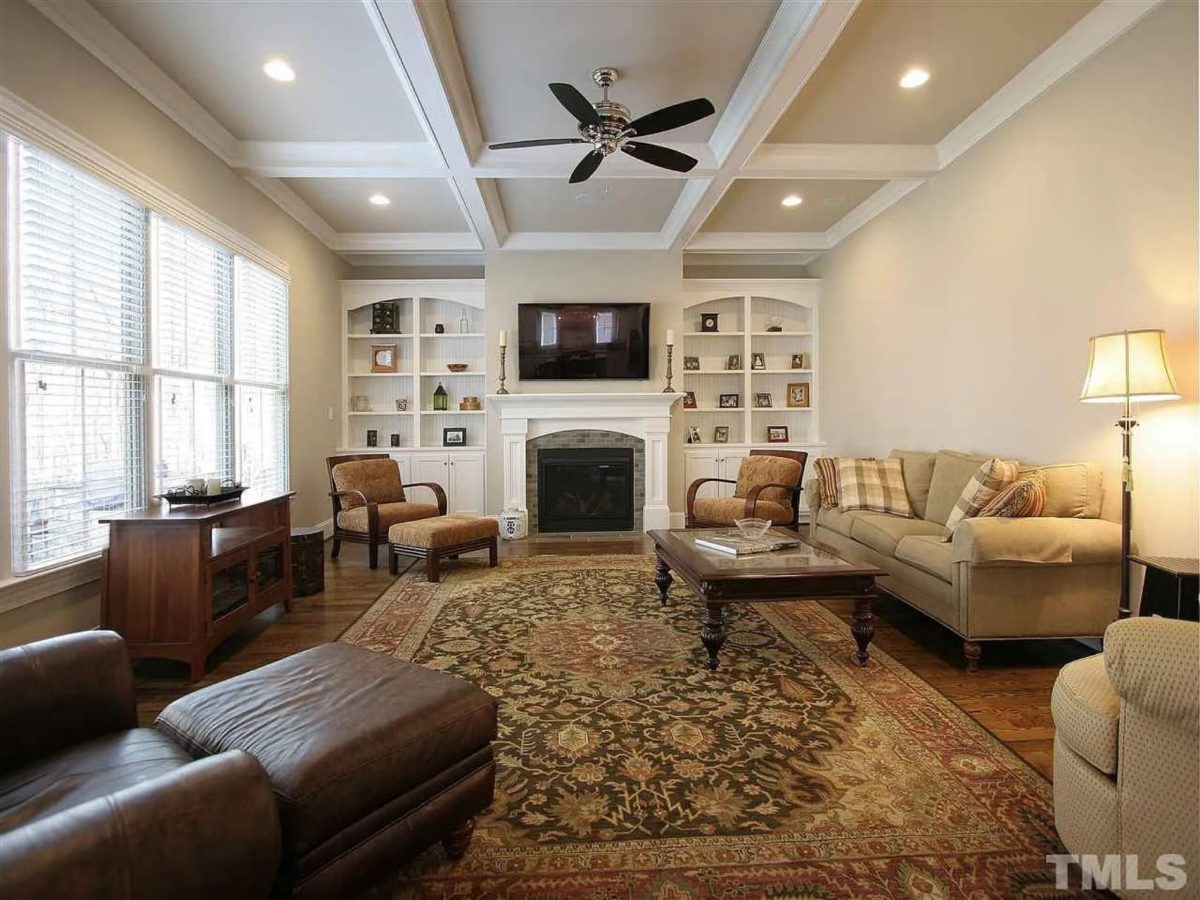 Beautiful 5-Bedroom house Plan with CAD Floor Plans & Designs