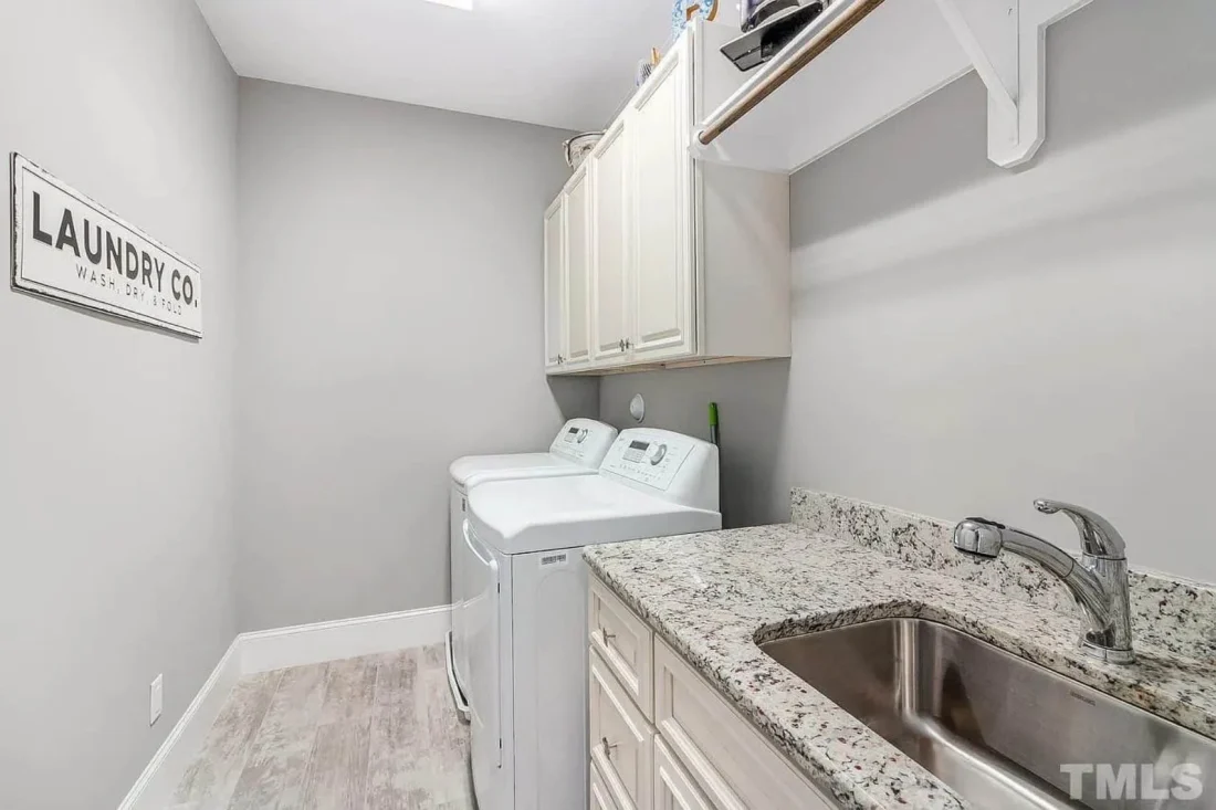 Elegant house Plan with CAD Designs and Traditional Blueprint