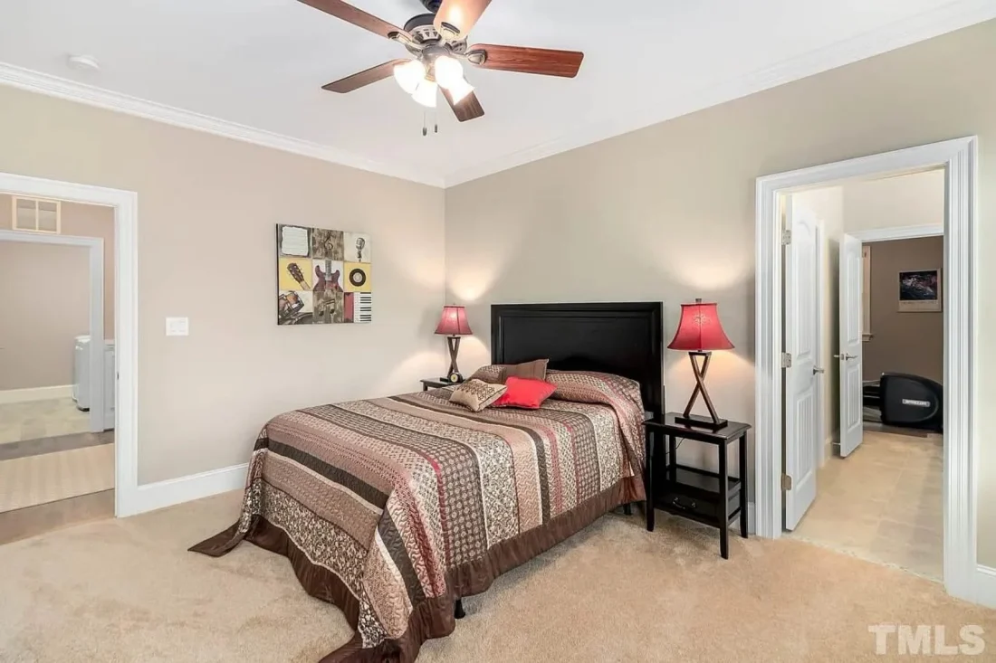 Elegant house Plan with CAD Designs and Traditional Blueprint