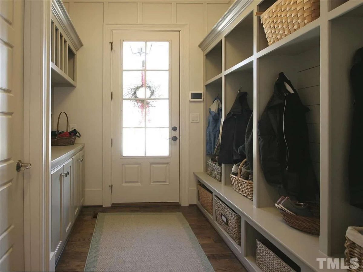 Modern Suburban house Plan with Blueprint & CAD Designs