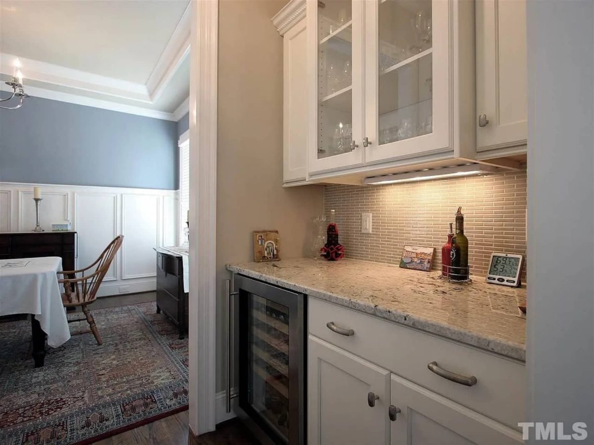 Modern Suburban house Plan with Blueprint & CAD Designs