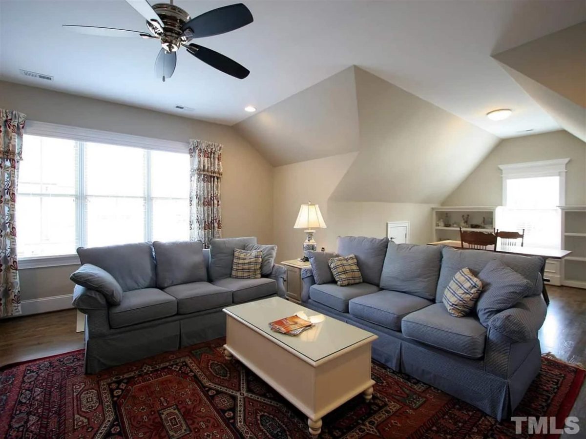 Modern Suburban house Plan with Blueprint & CAD Designs