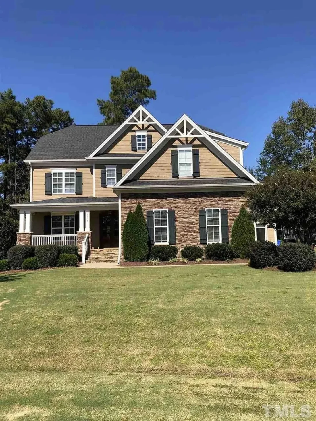 Stunning house Floor Plan with Blueprint Designs and CAD