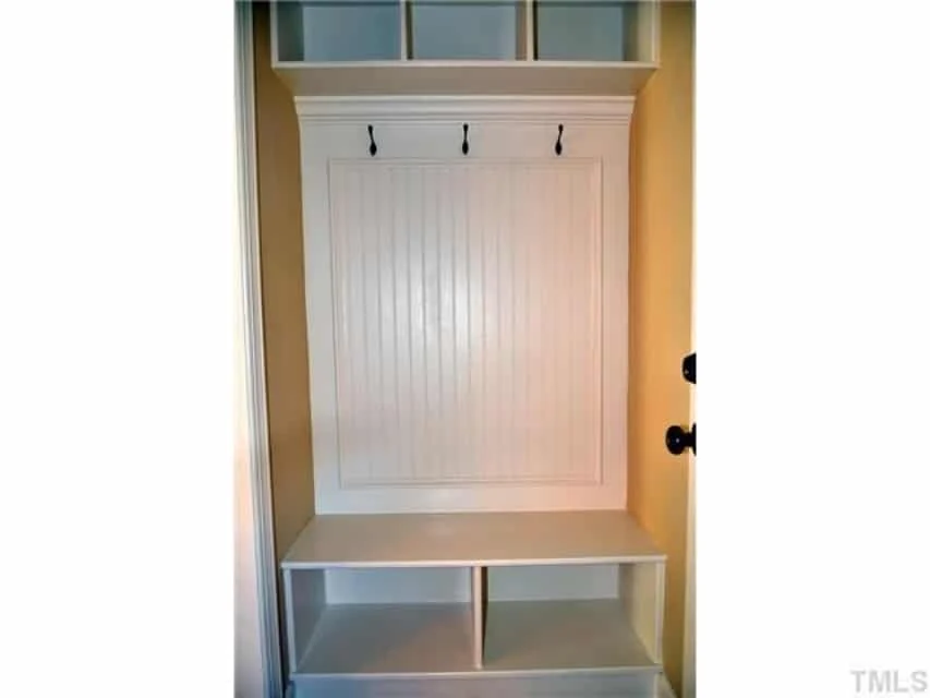 13-1246 HOUSE PLAN - Modern Suburban House Plan with Detailed Floor Blueprint CAD 20 Modern Suburban house Plan with Detailed Floor Blueprint CAD