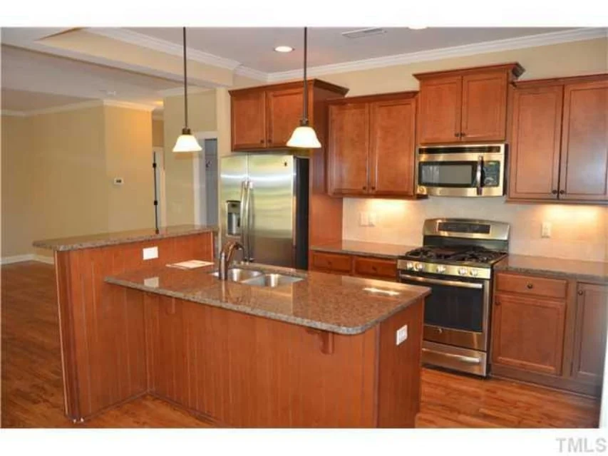 13-1246 HOUSE PLAN - Modern Suburban House Plan with Detailed Floor Blueprint CAD 15 Modern Suburban house Plan with Detailed Floor Blueprint CAD