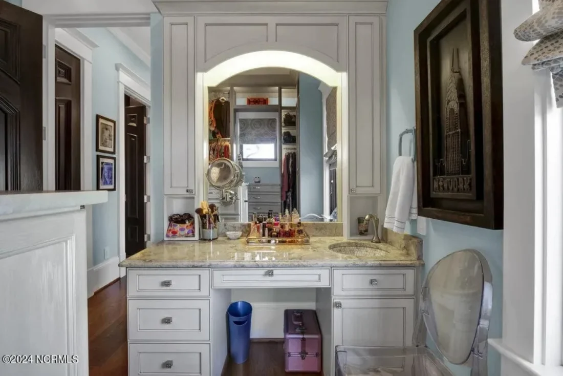 Elegant house Plan with CAD Designs & Blueprint Details