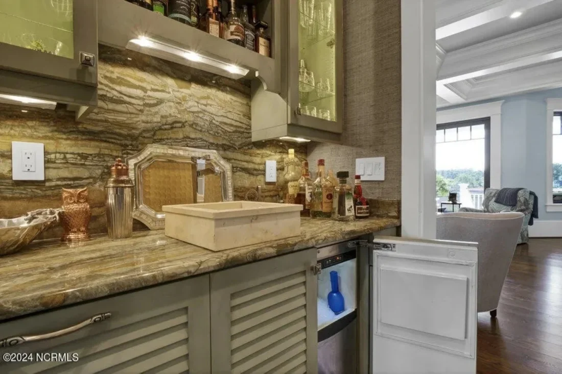 Elegant house Plan with CAD Designs & Blueprint Details