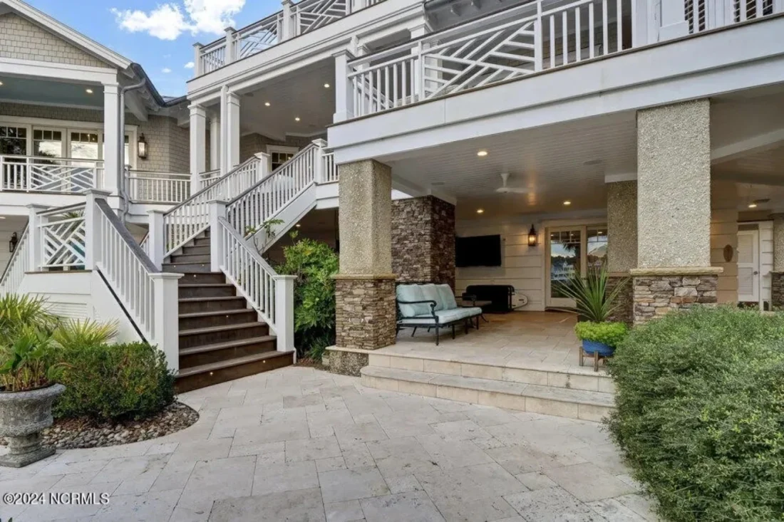 Elegant house Plan with CAD Designs & Blueprint Details