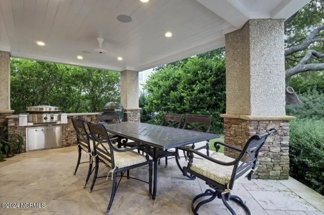 Elegant house Plan with CAD Designs & Blueprint Details