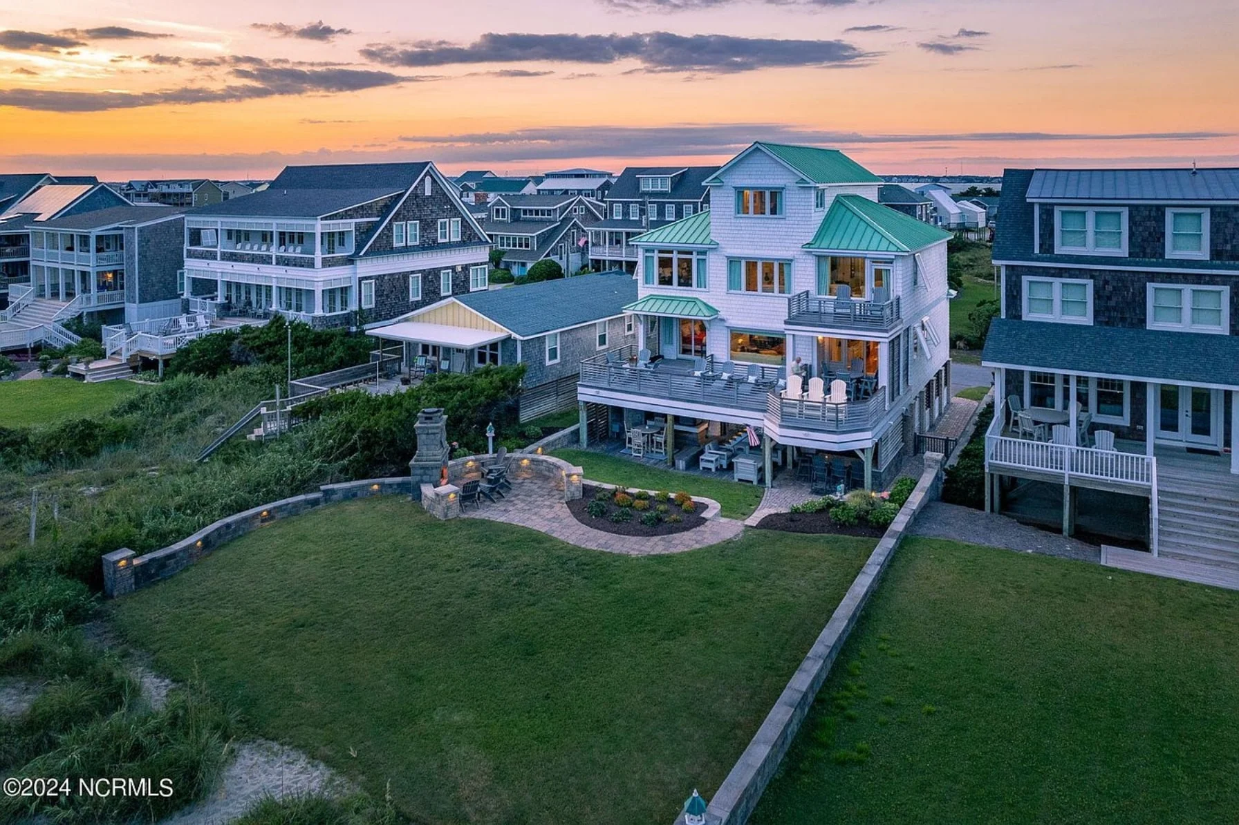 Luxury house Plan with 3 Floors, Modern Designs & Coastal Views