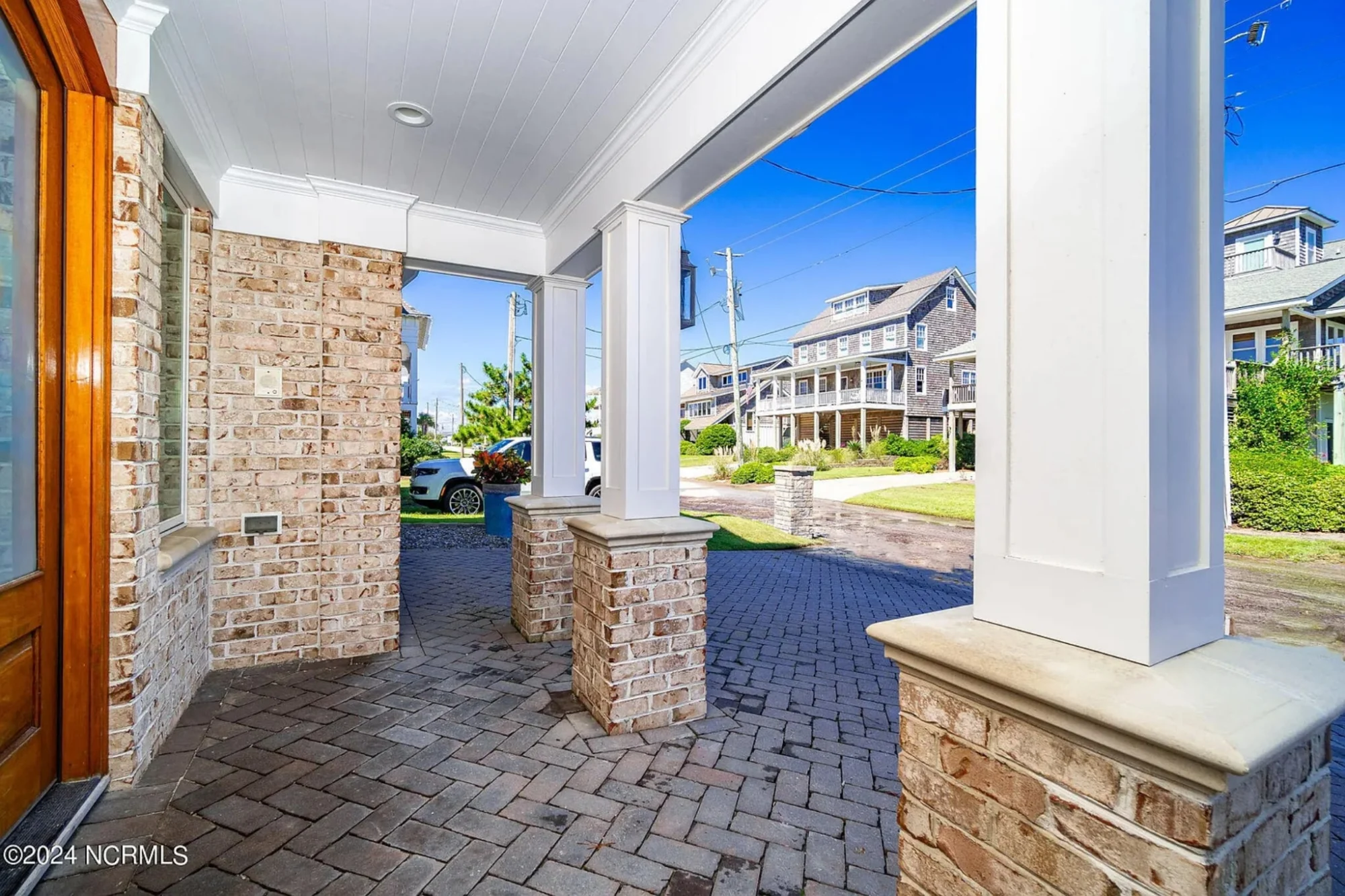 Luxury house Plan with 3 Floors, Modern Designs & Coastal Views