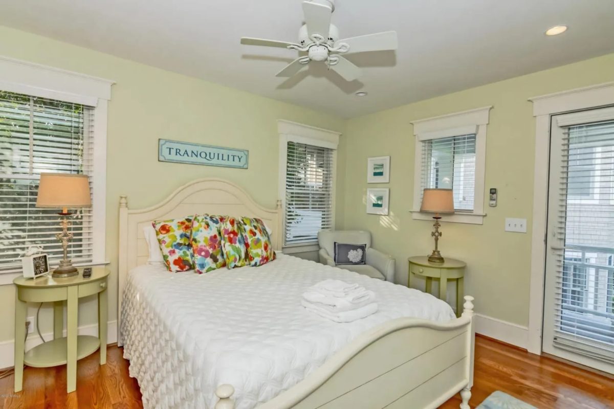 Charming house Floor Plan: Coastal Blueprint with 2 Floors