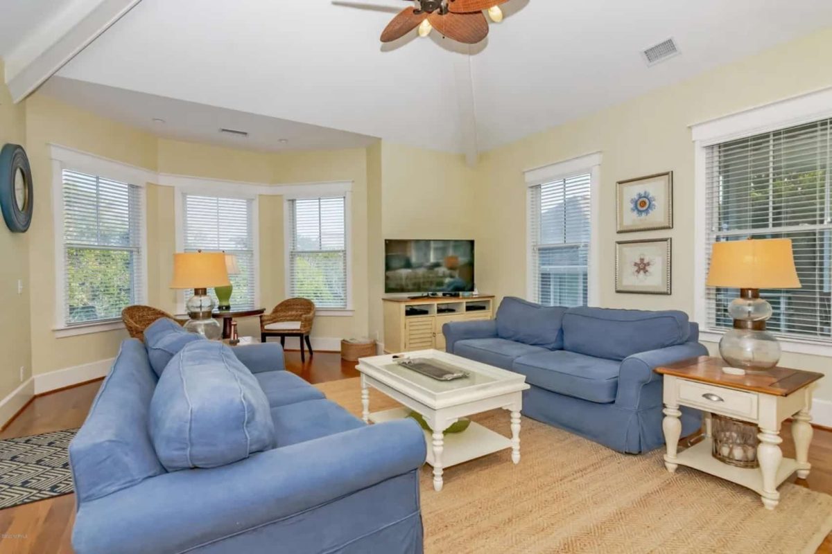 Charming house Floor Plan: Coastal Blueprint with 2 Floors