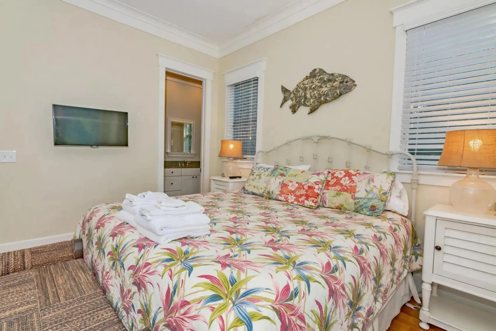 11-1840 HOUSE PLAN - Charming House Floor Plan: Coastal Blueprint with 2 Floors 32 Charming house Floor Plan: Coastal Blueprint with 2 Floors