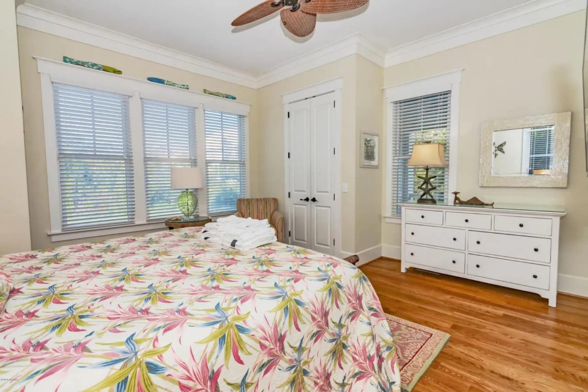 Charming house Floor Plan: Coastal Blueprint with 2 Floors