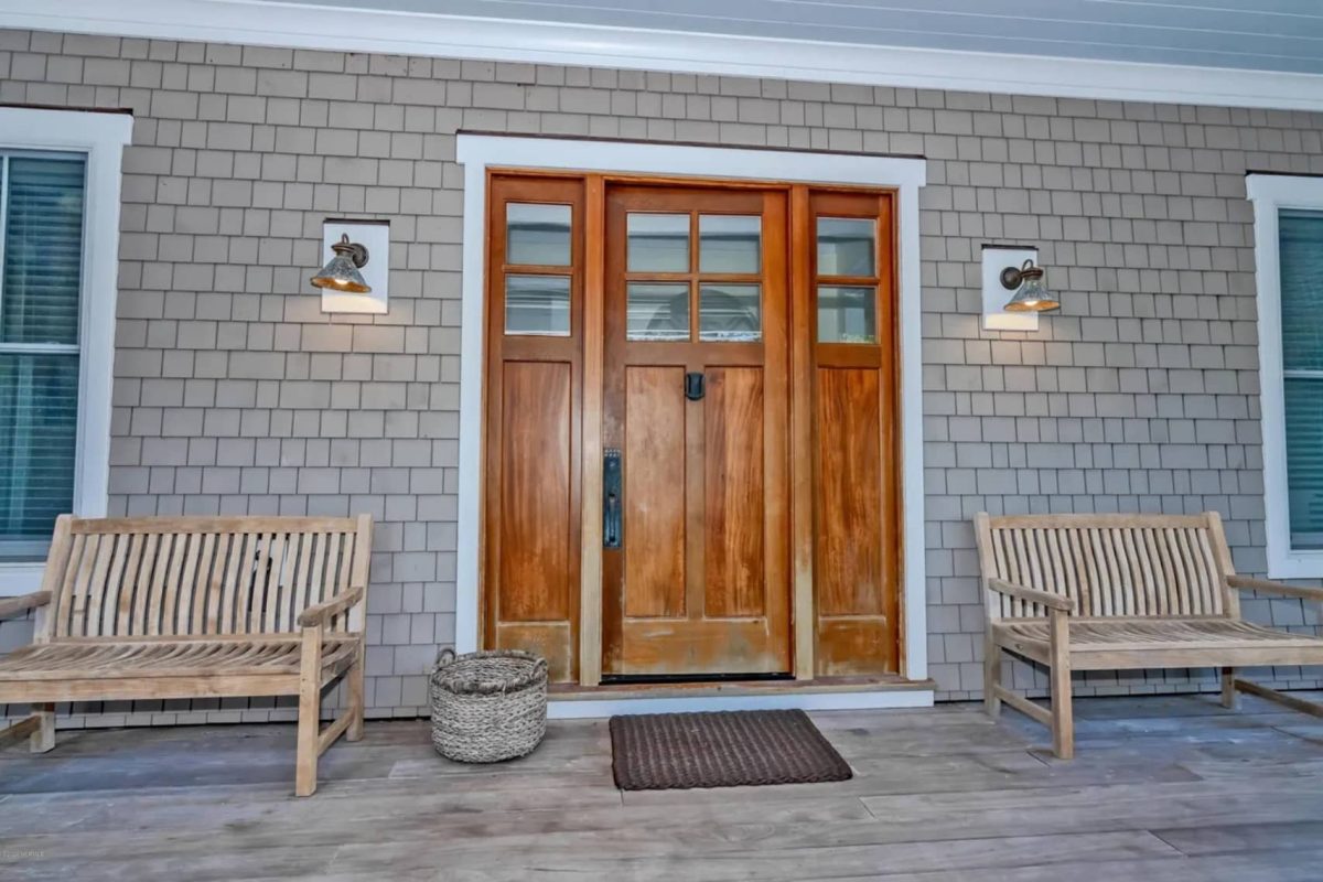 Charming house Floor Plan: Coastal Blueprint with 2 Floors