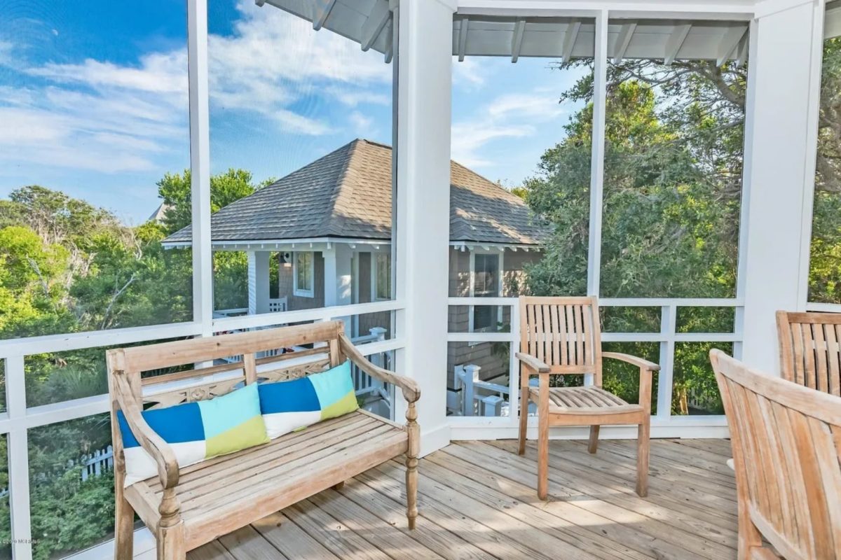 Charming house Floor Plan: Coastal Blueprint with 2 Floors