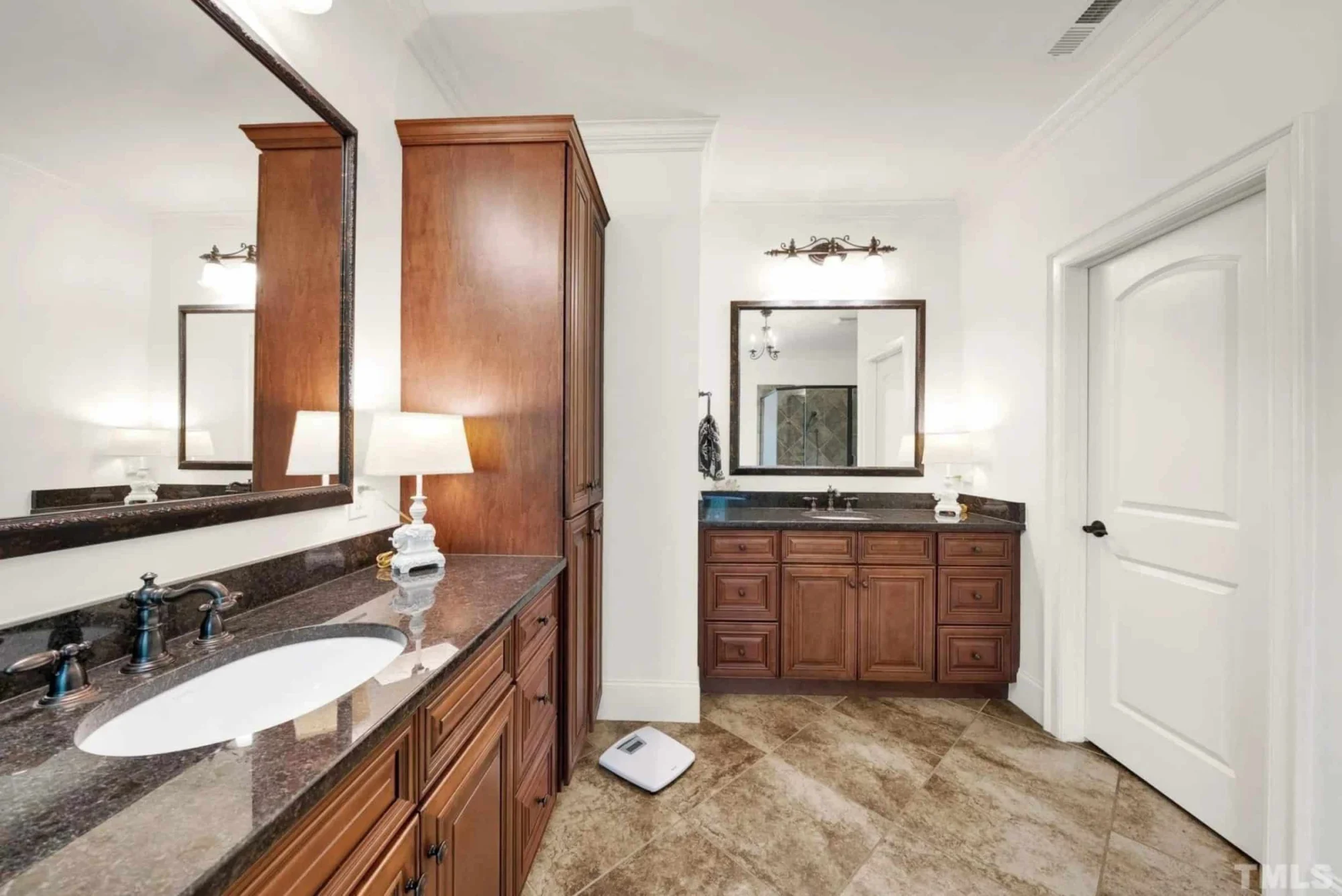 Elegant house Plan with CAD Designs