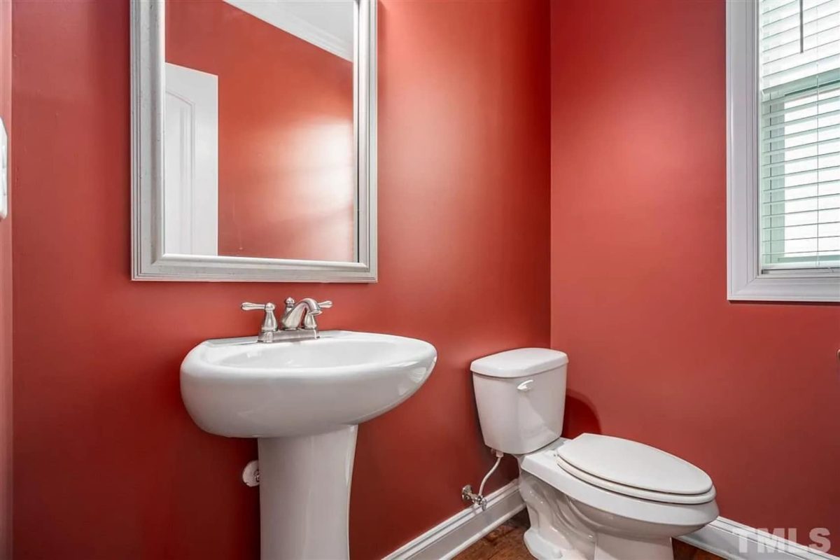 Craftsman house Design with 4 Bedrooms