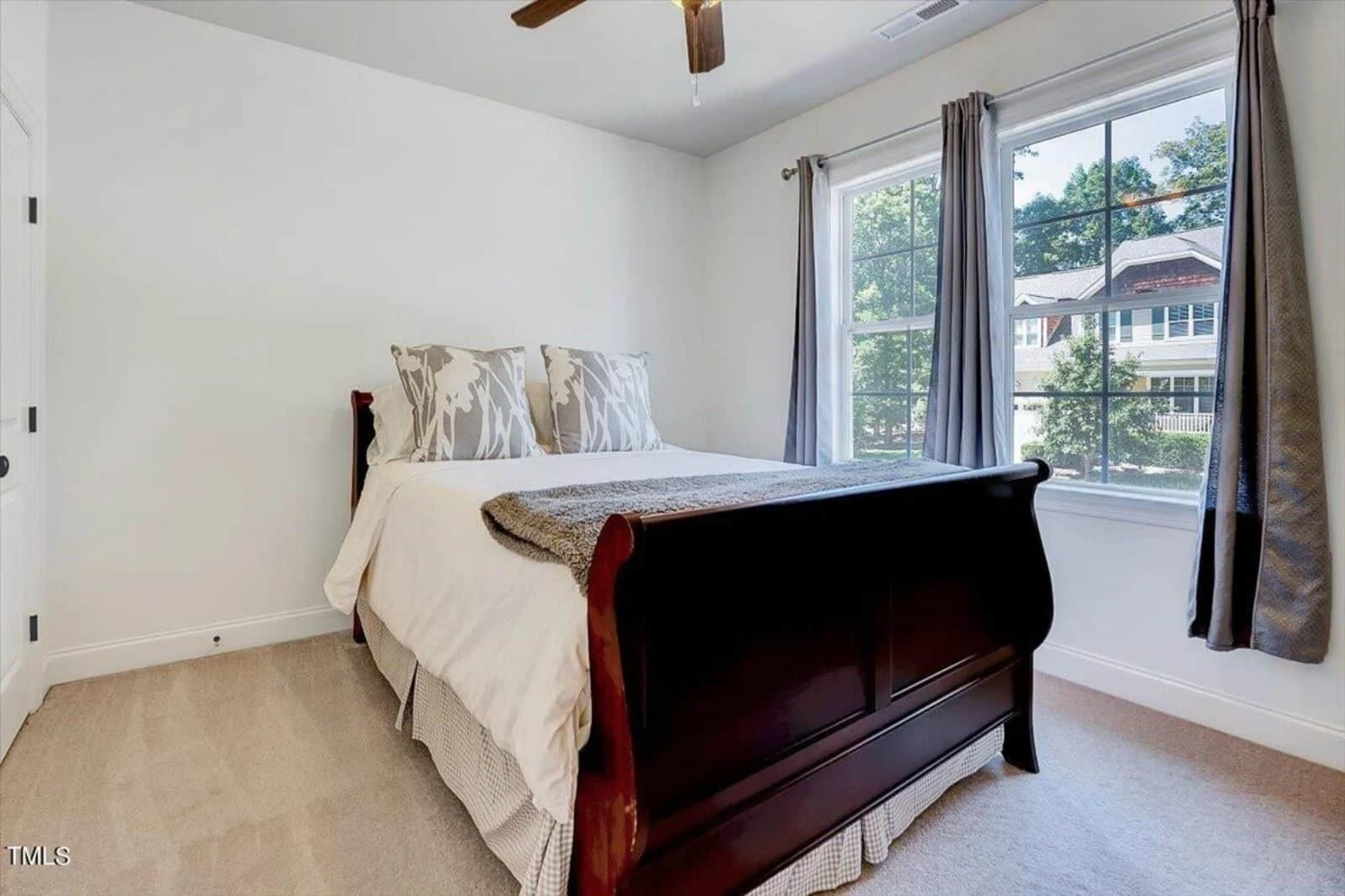 10-1653 HOUSE PLAN - 6-Bed, 5.5-Bath, 3908 SF Modern Duplex House Plan 21 Modern Duplex house Plan with Architecture and CAD Designs