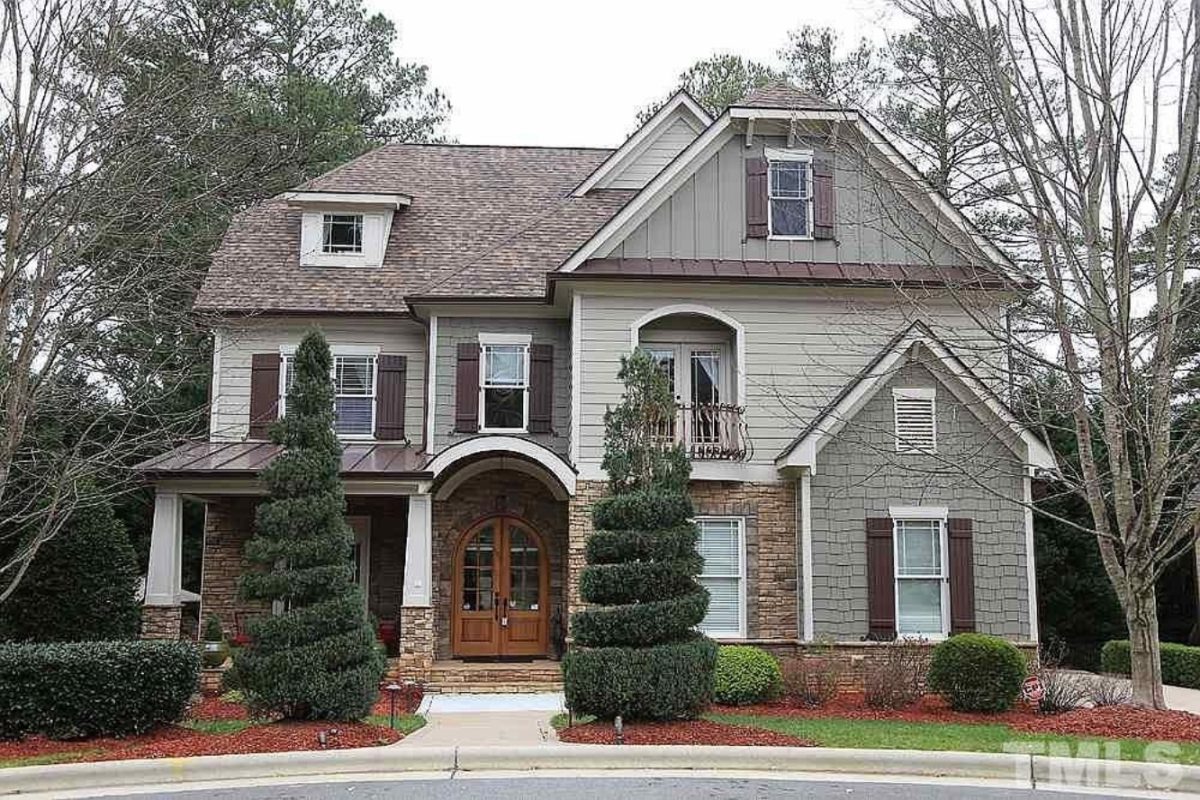 Modern Craftsman house Plan with 3 Floors and Luxury Features