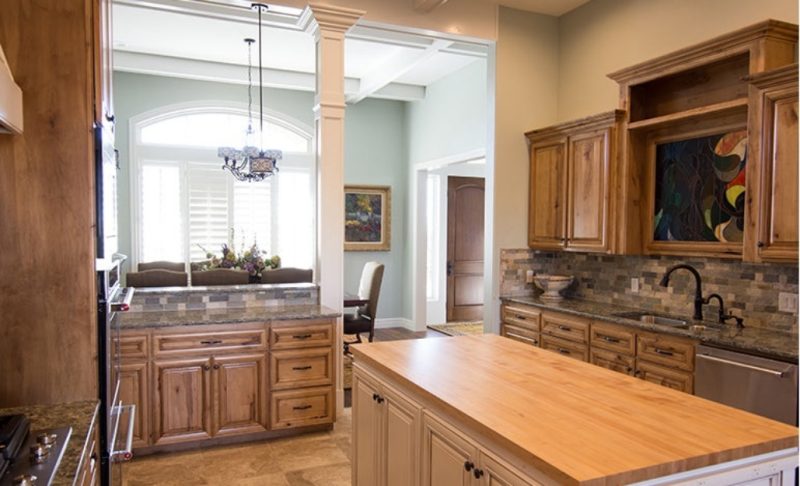 Spacious Modern Craftsman house Plan with 5 Bedroom Design