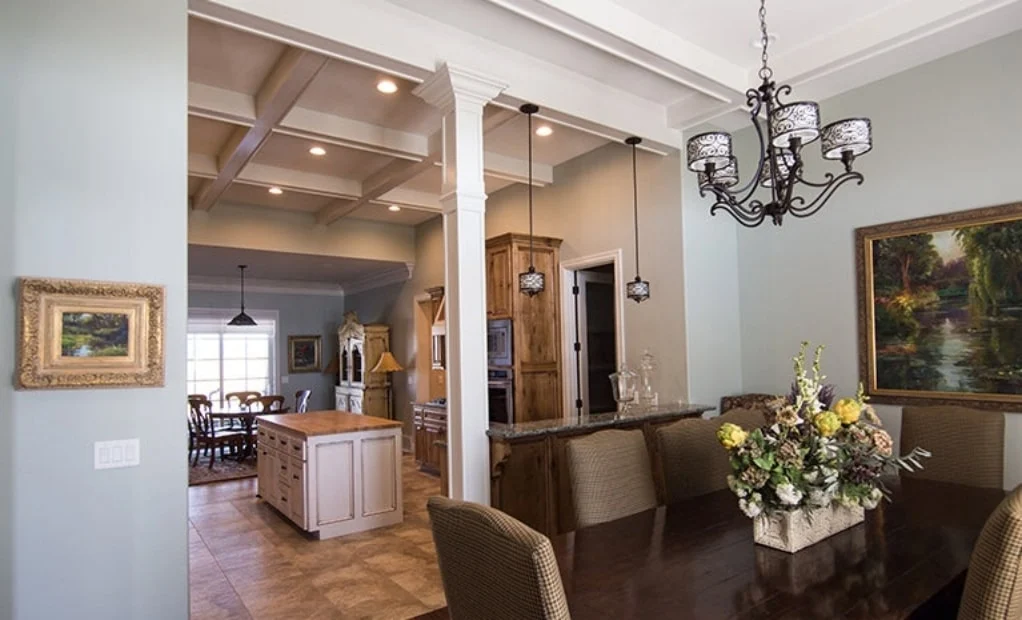 Spacious Modern Craftsman house Plan with 5 Bedroom Design