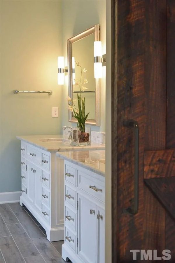 Modern Colonial house Blueprint with 6 Beds & 7 Baths