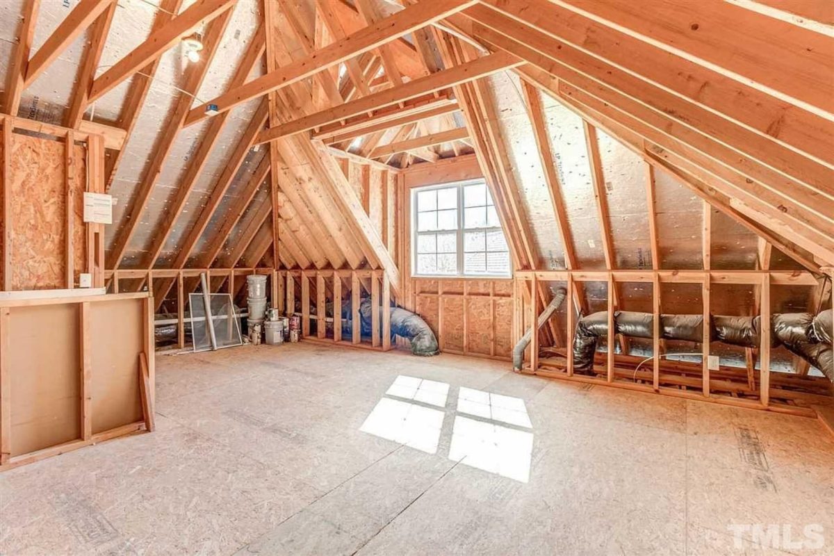 Charming Craftsman house Plan with Blueprint Designs & Features